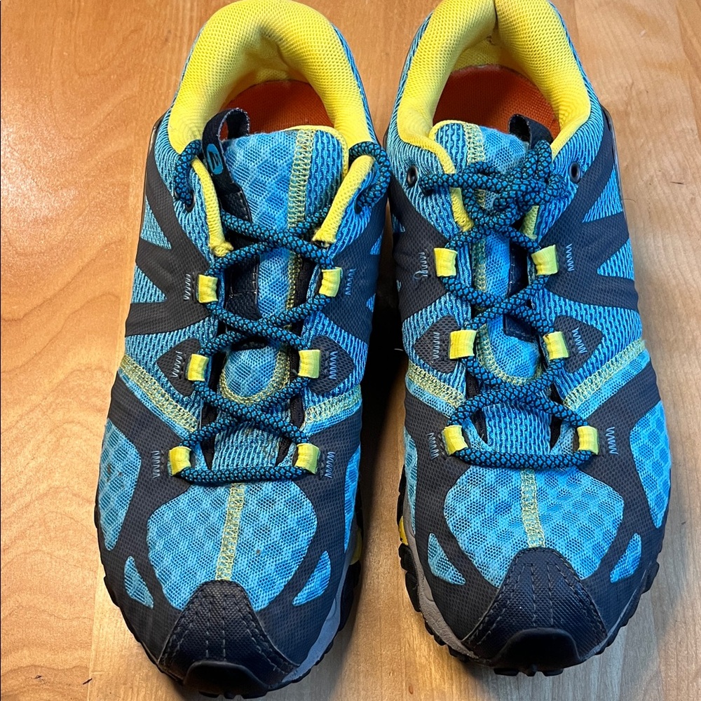 Merrrell Hiking Shoes Women's 8.5 - Picture 2 of 8